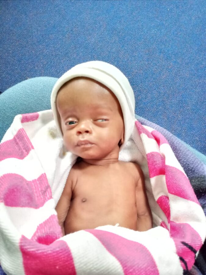 Police Search for Relatives of Abandoned Baby Boy