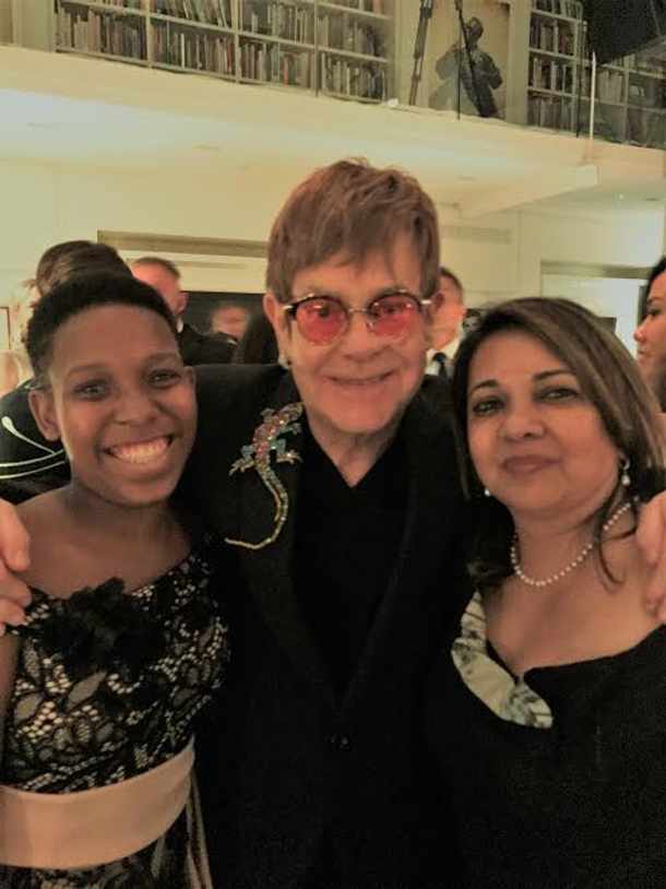 Youth Ambassador to KZN Children's Hospital Lindiwe Nyathikazi, Sir Elton John, CEO of KZN Children's Hospital Dr Arthi Ramkissoon: Source (FB page of KZN Children's Hospital)