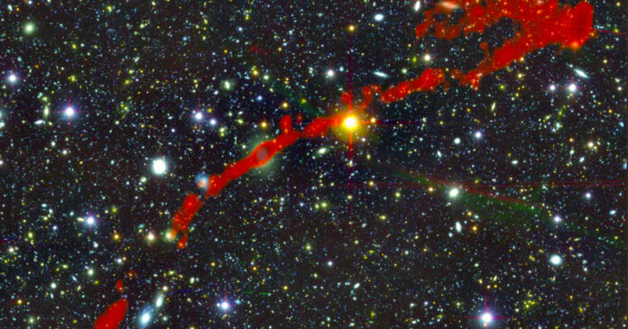 meerkat-telescope-discovers-new-galaxies