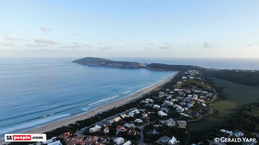 Plettenberg Bay police patrol beach bans army