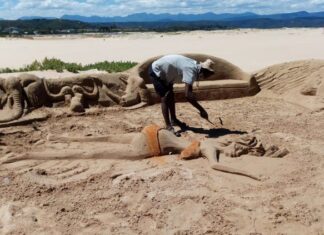 beach closure hits small businesses like sand sculptor