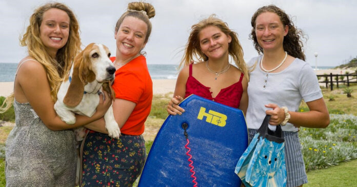 jeffreys-bay-teenagers-females-rescue-nsri NSRI Commends Jeffreys Bay Teenagers for Helping Rescue Swimmer