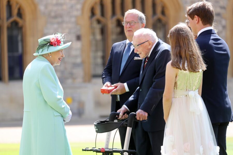 captain sir tom moore with Queen Elizabeth