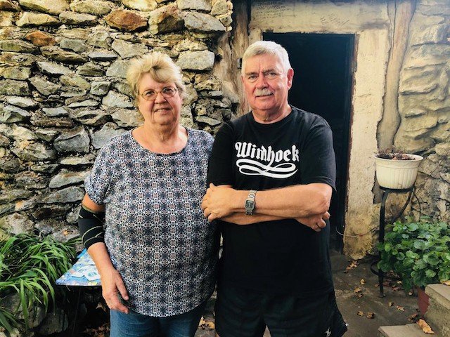 albert_hettie_rogers_pub army gup Albert and Hettie Rogers have run the Historic Grutte Bush Pub for almost 20 years, but, they claim, the South African National Defence Force wants to evict them. Photo: Kimberly Mutandiro