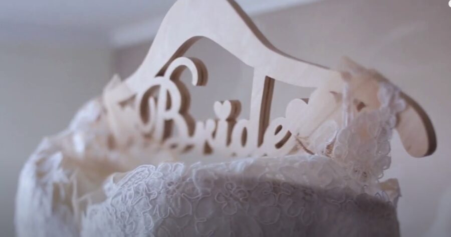 bride- wedding day blues carte blanche