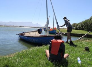 Sailing on Zandvlei despite high pollution levels. Photo: Steve Kretzmann