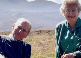 Queen Shares Private Photo as She Prepares for Prince Philip's Funeral