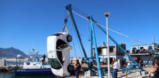 US Tourist's Car Rolls into Hermanus Harbour