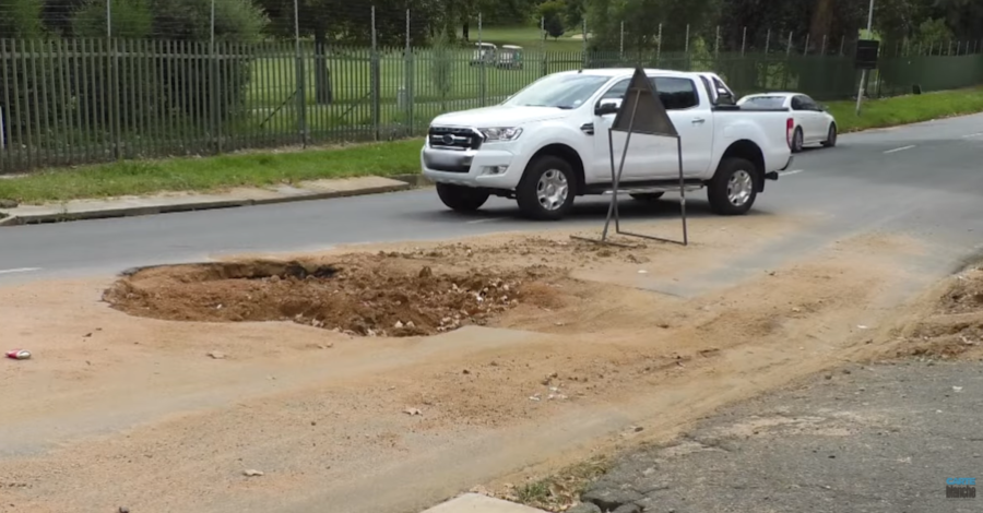 potholes-south africa carte blanche