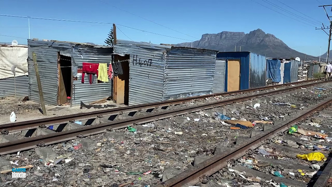 shacks rail lines Cape Town Carte Blanche