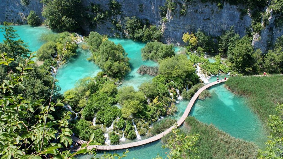 faf speedo fine plitvice-lakes-croatia
