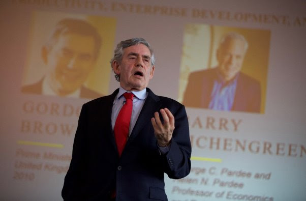 Gordon Brown vaccine apartheid worldwide Caption – Former UK Prime Minister Gordon Brown calls for major investment in order to ensure an ongoing effective global vaccination plan