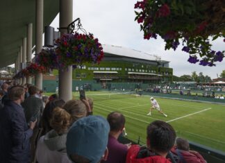 Kevin Anderson Wins Opening Match at Wimbledon, Faces Djokovic Next