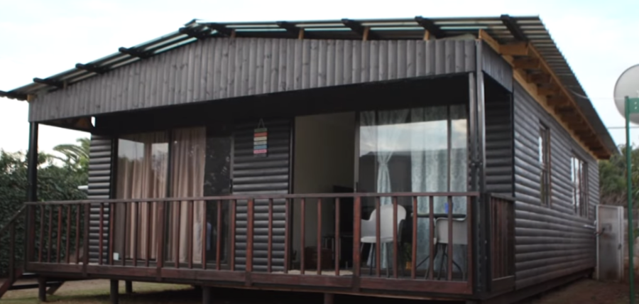 log cabin con carte blanche