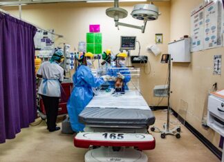 Covid patients die as Joburg Hospital ICU beds remain closed