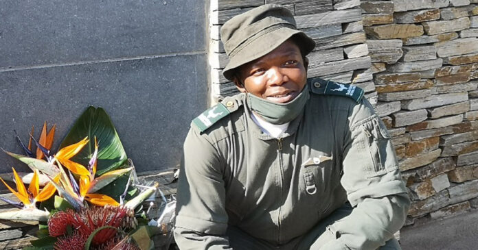 DAVID-SIMELANE-first-black-Chief-Pilot-SANParks DAVID-SIMELANE-first-black-Chief-Pilot-SANParks