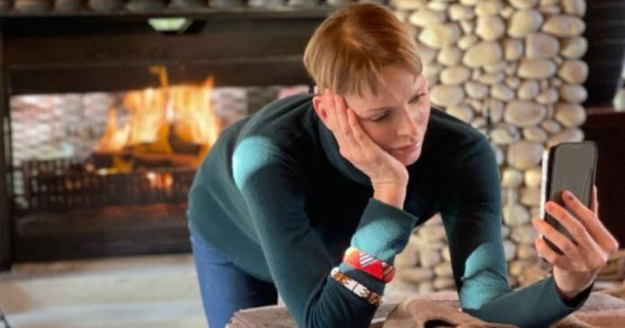 Princess-Charlene-Facetime-kids-South-Africa-Monaco Princess Charlene Shares FaceTime Photos from South Africa, Blowing Kisses to her Children