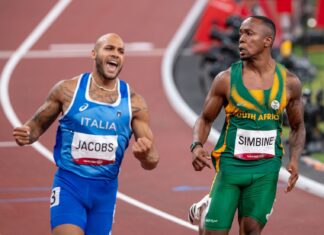 Akani Simbine races into fourth at Tokyo Olympics. Photo: Anton Geyser