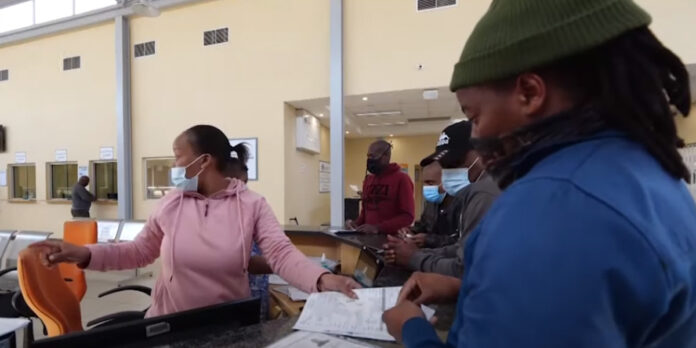 carte-blanche-drivers-license-jam Drivers’ Licence Jam Image: YouTube