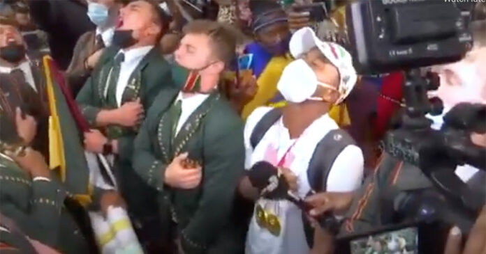 SA-Paralympic-team-heroes-welcome-2 SA-Paralympic-team-heroes-welcome-2