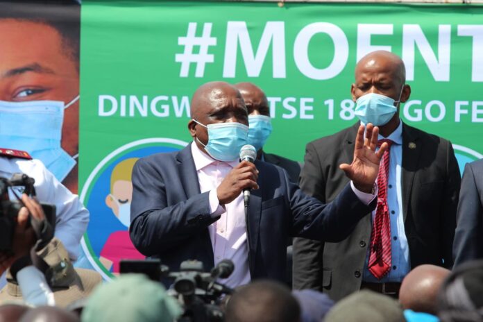 joe phaahla health minister South Africa digital vaccination certificates