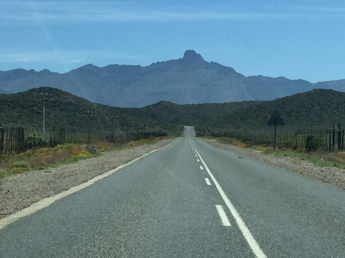 R62 to Calitzdorp. A must-do South African road trip. Photos: Ted Botha