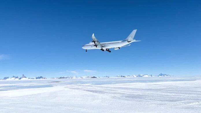 Watch Airbus A340 plane landing on ice runway in Atlantica for the first time