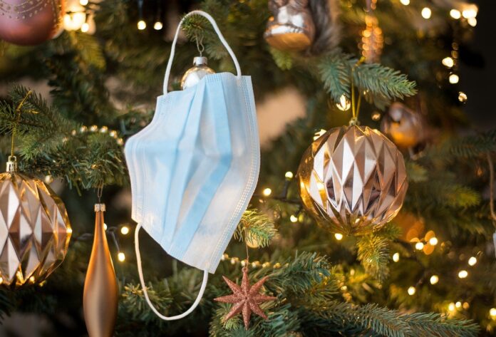 Omicron Christmas Gift Omicron May Be Early Christmas Gift and Speed up End of Pandemic, Claims German Health Expert