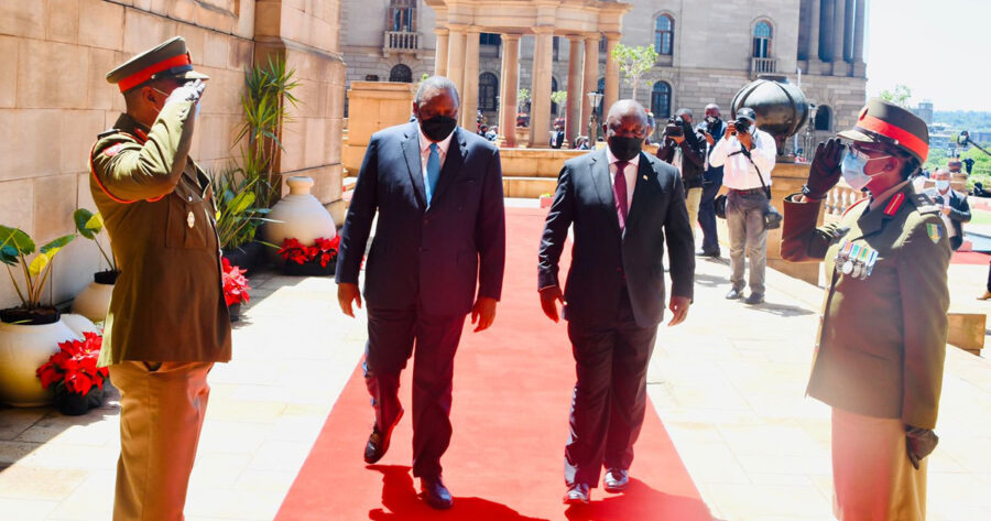 President Cyril Ramaphosa hosts President Kenyatta of Kenya on a State Visit, 23 Nov 2021 President Cyril Ramaphosa hosts His Excellency President Uhuru Kenyatta of the Republic of Kenya on a State Visit at the Union Buildings in Tshwane.