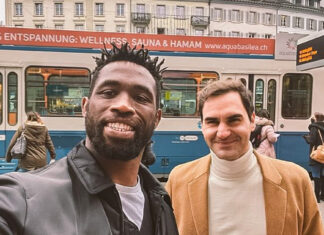 Roger Federer Acts as Tour Guide for Siya Kolisi in Switzerland