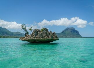South Africans Want to Retire to Mauritius the Most, New Global Study Reveals
