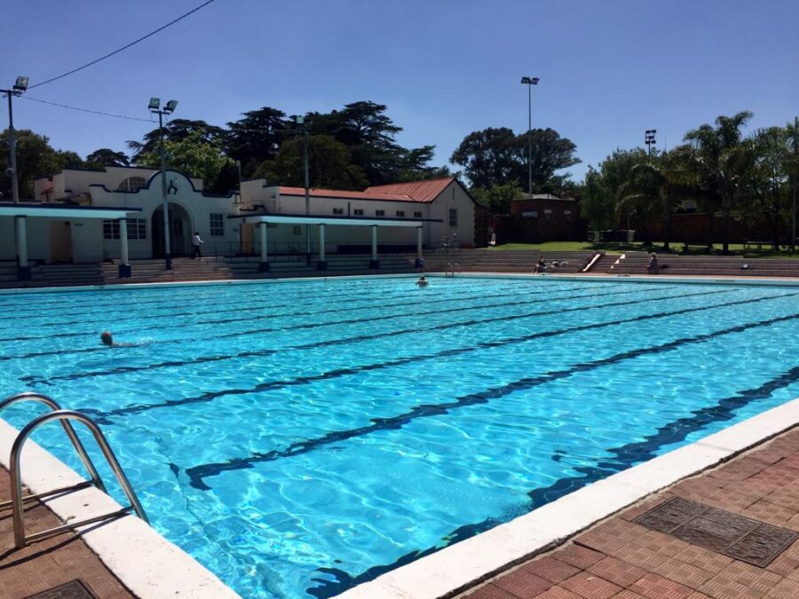 zoo lake swimming pool