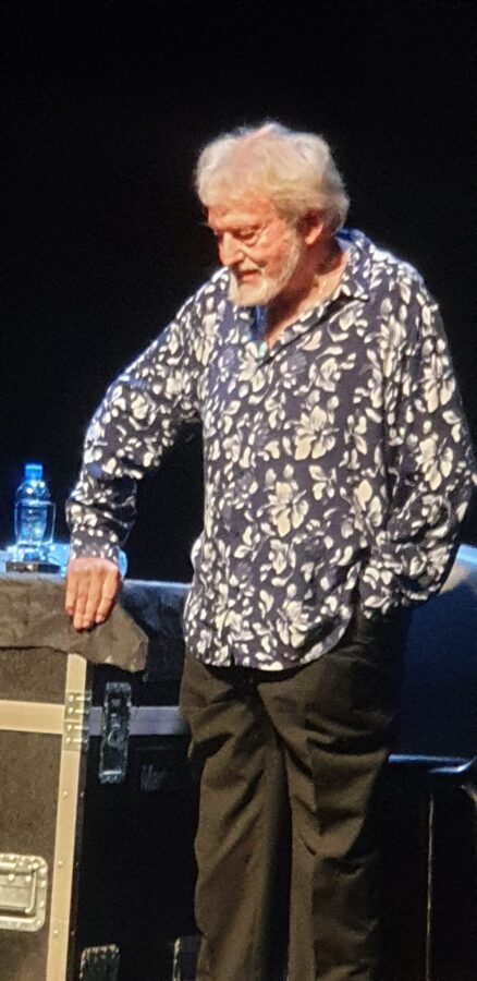 Des Lindberg book launch memoir