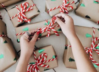 Travel restrictions delay Christmas mail