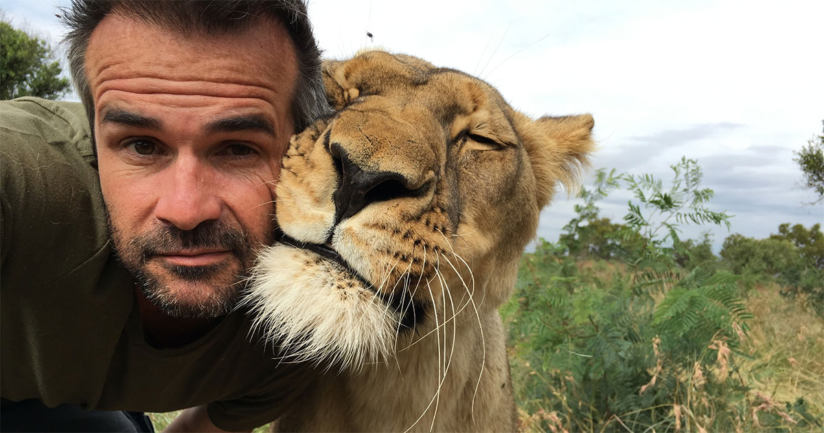 Kevin Richardson lion whisperer 3