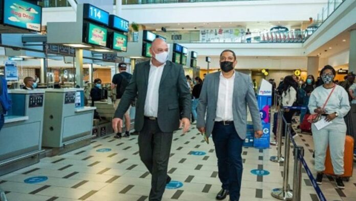 cape town airport Airport arrivals set to boost local trade and travel industries
