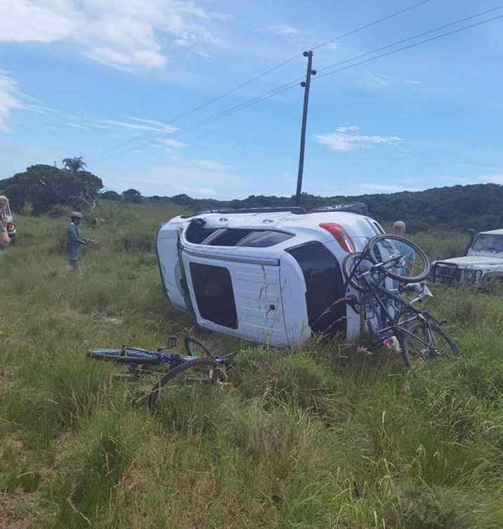 elephant overturned 4x4 kzn south africa