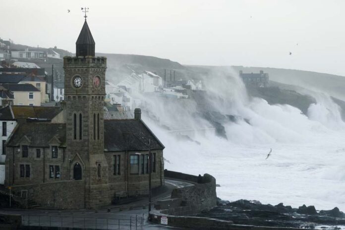 Large waves and strong winds during Storm Eunice, in Cornwall Storm Eunice Batters the UK