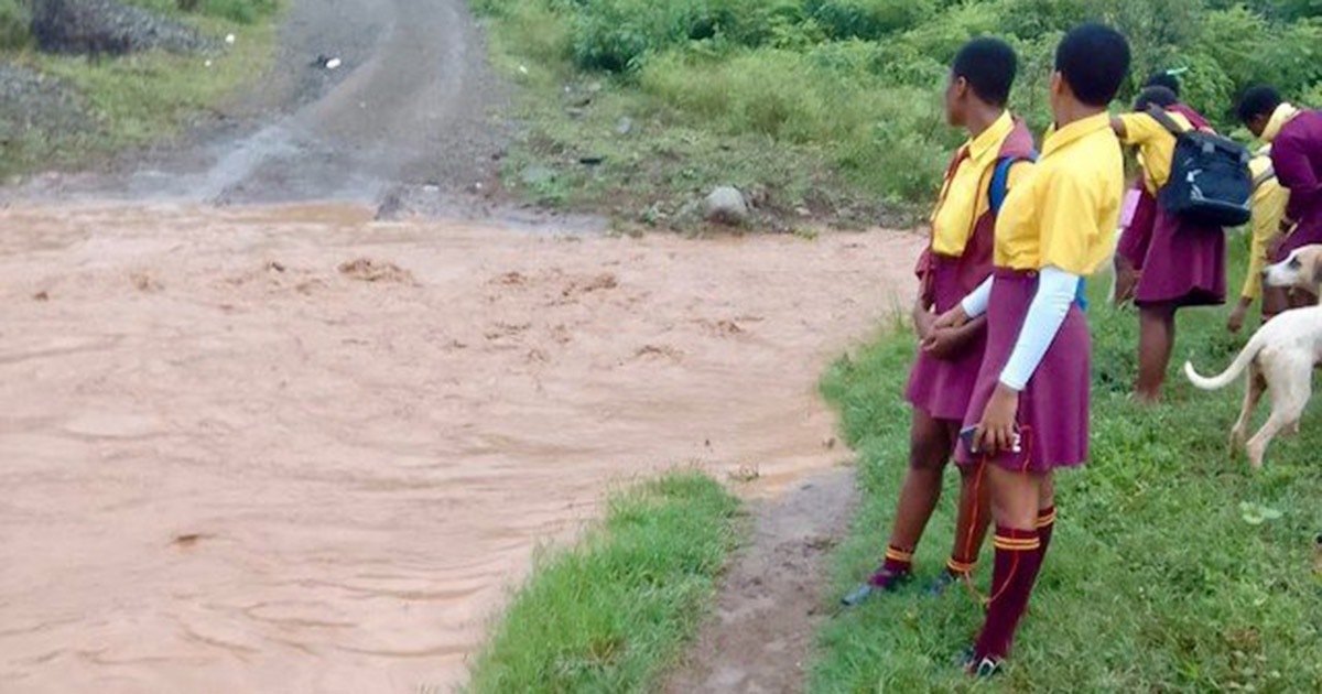 Children near Kranskop miss school because they cannot cross the Dimane River during heavy rains. Photo: Nokulunga Majola