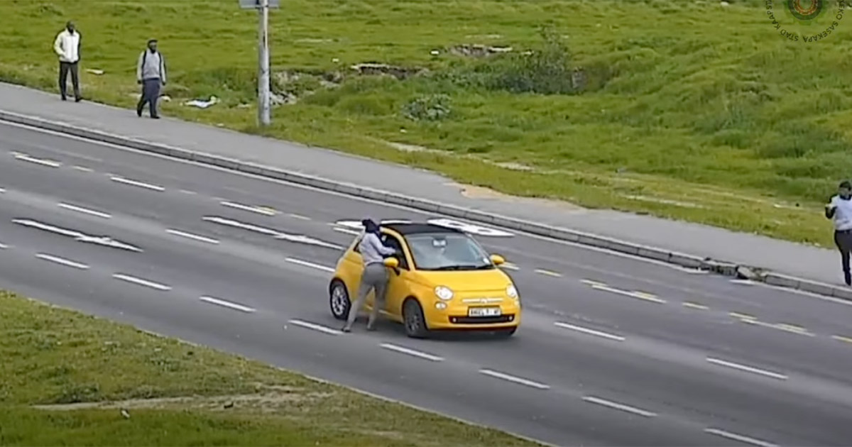 Smash 'n Grab Suspects Get Arrested by Cape Town Metro Police