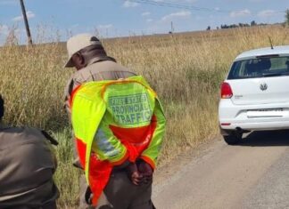 Two Traffic Officers Arrested for Soliciting a Bribe from Motorist in Free State