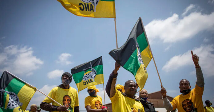The African National Congress is steadily losing dominance. EFE-EPA/Kim Ludbrook The African National Congress is steadily losing dominance. EFE-EPA/Kim Ludbrook