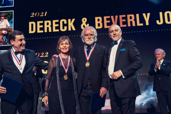 L-R: VP of Flag & Honors Dr. Martin Nweeia, 2021 Explorers Club Medal recipients Beverly and Dereck Joubert, and TEC President Richard Garriott ðŸ“¸: Peter Domorak