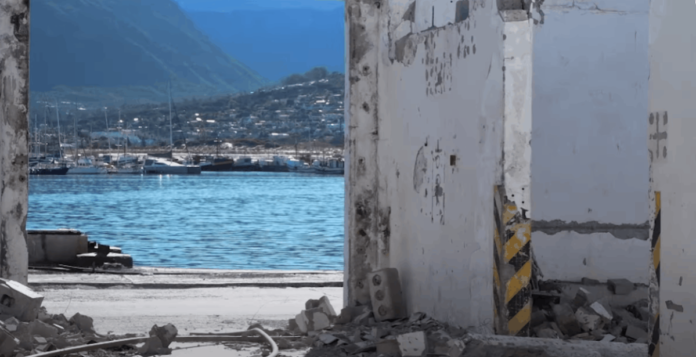 hout bay harbour on Carte Blanche Saving Hout Bay Harbour | Carte Blanche