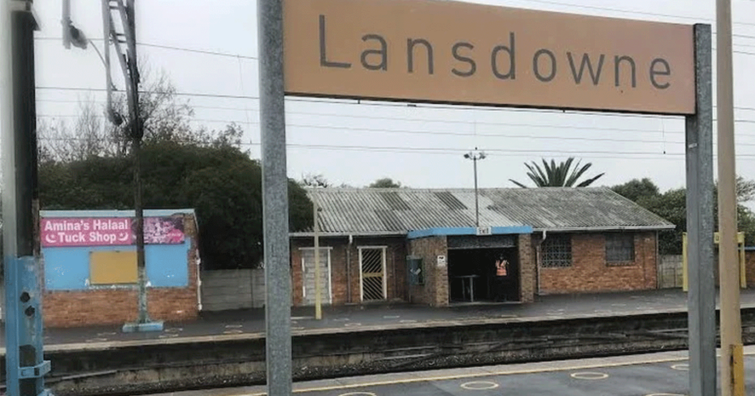 Lansdowne Train Station is Full of Excrement, Garbage... and Rats