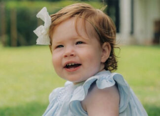 Harry and Meghan Release New Photo of Lilibet on 1st Birthday