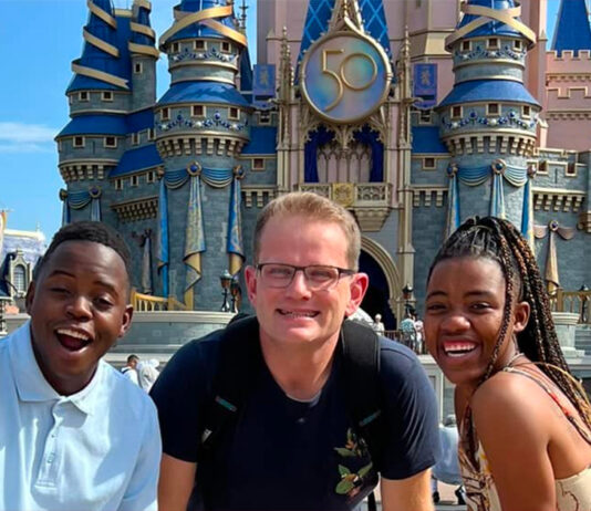 Ndlovu Youth Choir and Ralf Schmitt Enjoy FairyTale Trip to Disney World