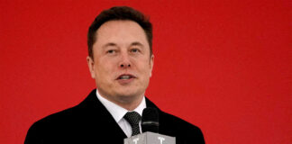 Twitter Vows Legal Fight After Elon Musk Torpedoes $44-Billion Deal