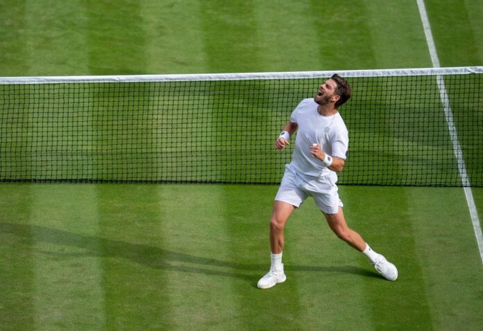 Cameron Norrie tennis Wimbledon WATCH SA-Born Cameron Norrie Reaches Wimbledon Last 16