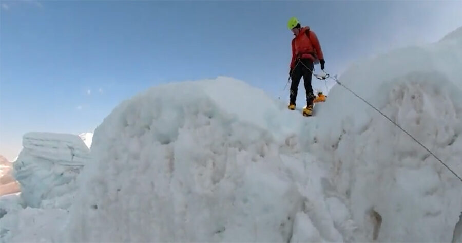 Soaring Everest, Carte Blanche with Pierre Carter. Screen Grab: YouTube